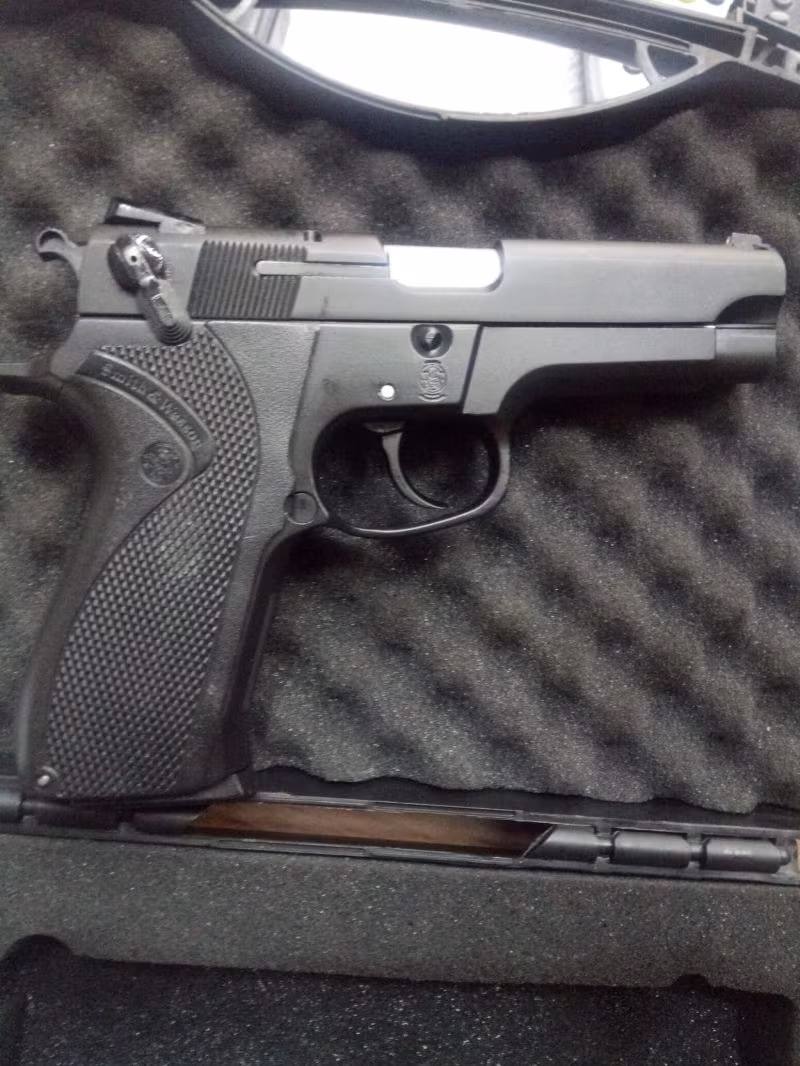 S.WESSON 5904
