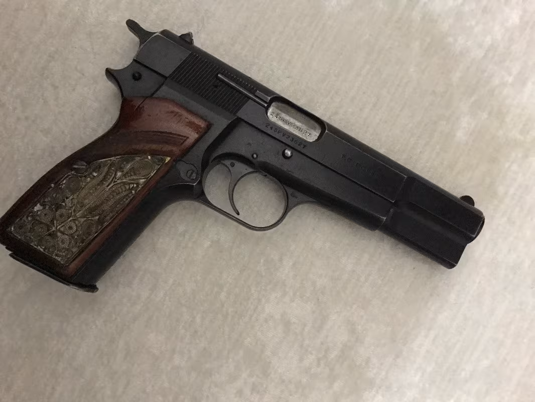 Emekli başkomiserden 14 browning