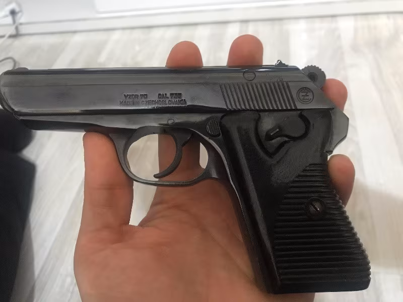 EMEKLİ ASTSUBAYDAN TERTEMİZ ÇOK AZ KULLANILMIŞ ÇEK VİZÖR