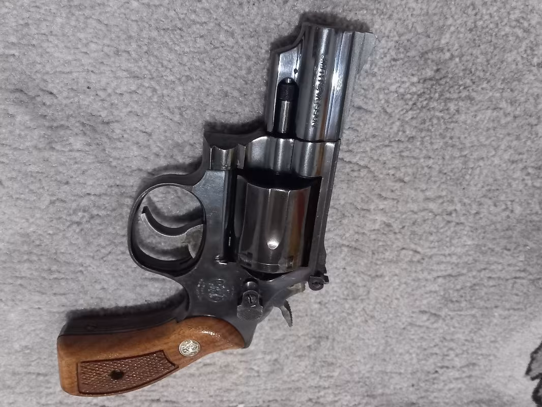 Bulundurma ruhsatlı temiz 357 magnum smith wesson