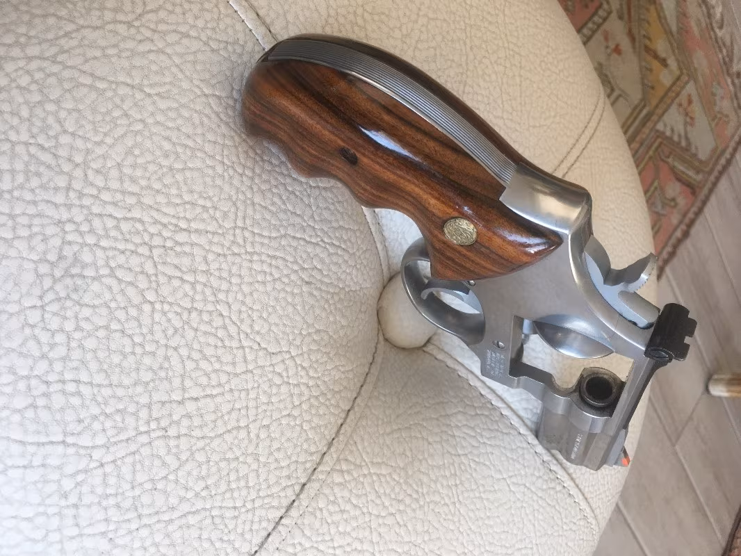 SİMİTH WESSON 357 MAGNUM ÇOK TEMİZ