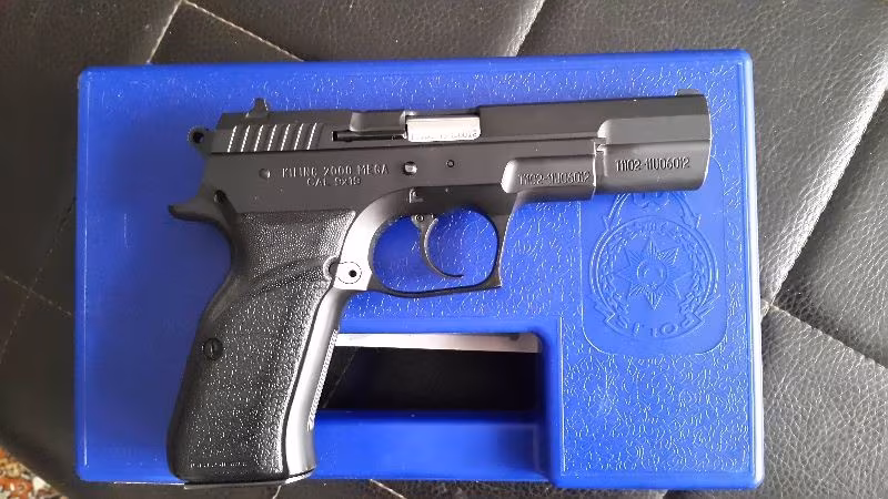 EMEKLI POLIS DEN SATILIK TABANCA