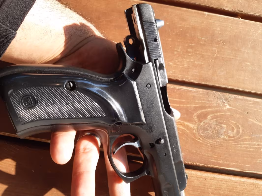 Boyasız 95 Yapım Cz75B