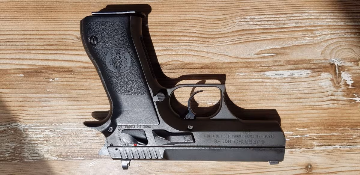 Jericho 941 FS MODELI Orjinal yedek şarjörü ile