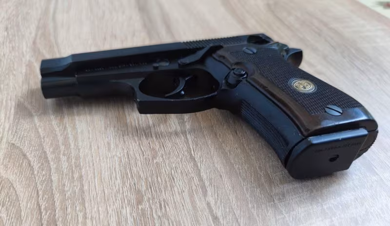 BERETTA F81