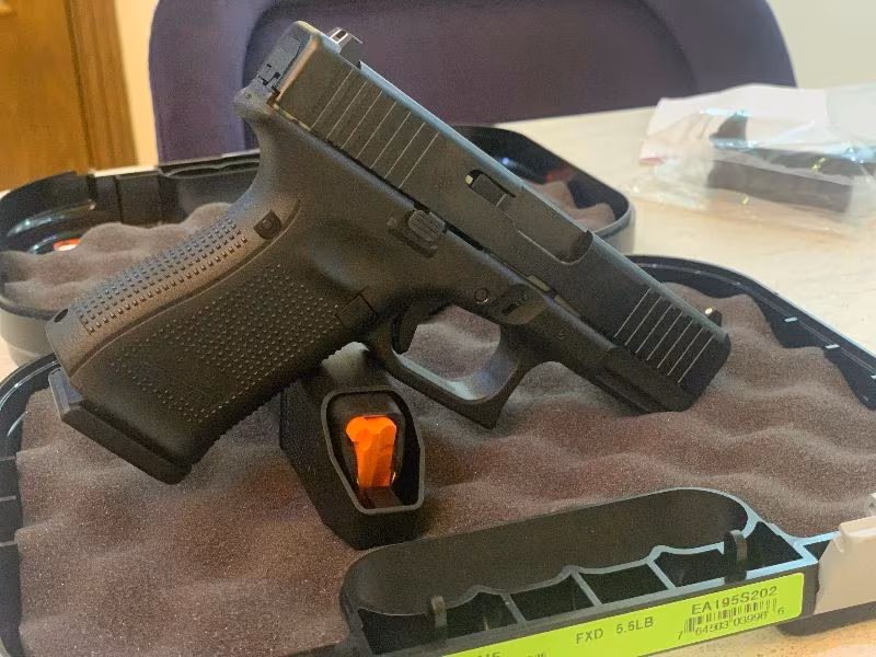 GLOCK 19 GEN 5  USA KAMU PERSONELİNDEN SIFIR..
