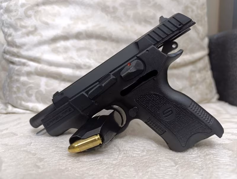 Memurdan temiz. Sarsılmaz B6 C