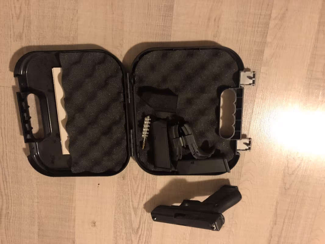 GLOCK 19 GEN 4 & CANİK TP9 ELİT S