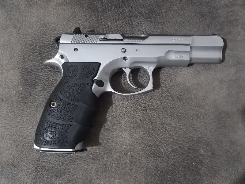 Kamu personelinden cz75b