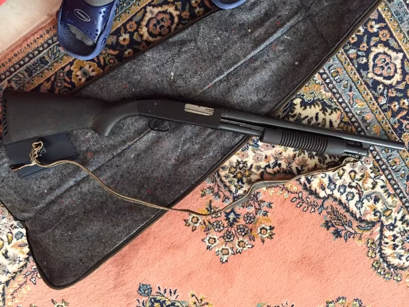 MOSSBERG pompalı 12 av tüfeği