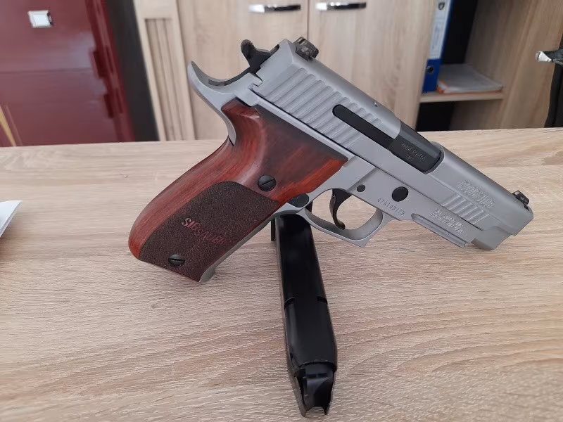 Sıfır SIG SAUER P226 ELİT STANLENS