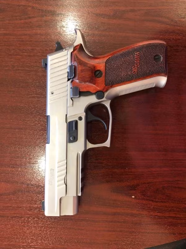 sig sauer p226 elite