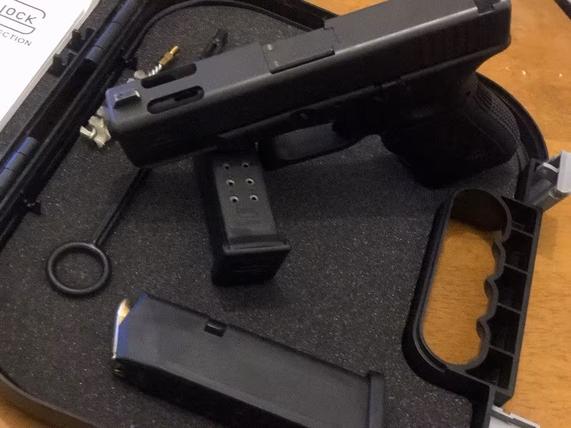 Acil! Sıfır ayarında Glock 19 C