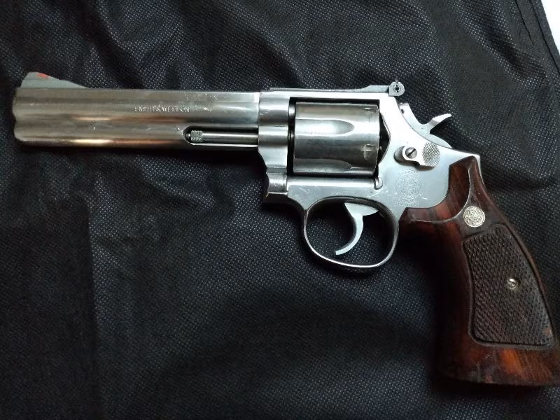 SMITH WESSON 357 MAGNUM 6 İNÇ