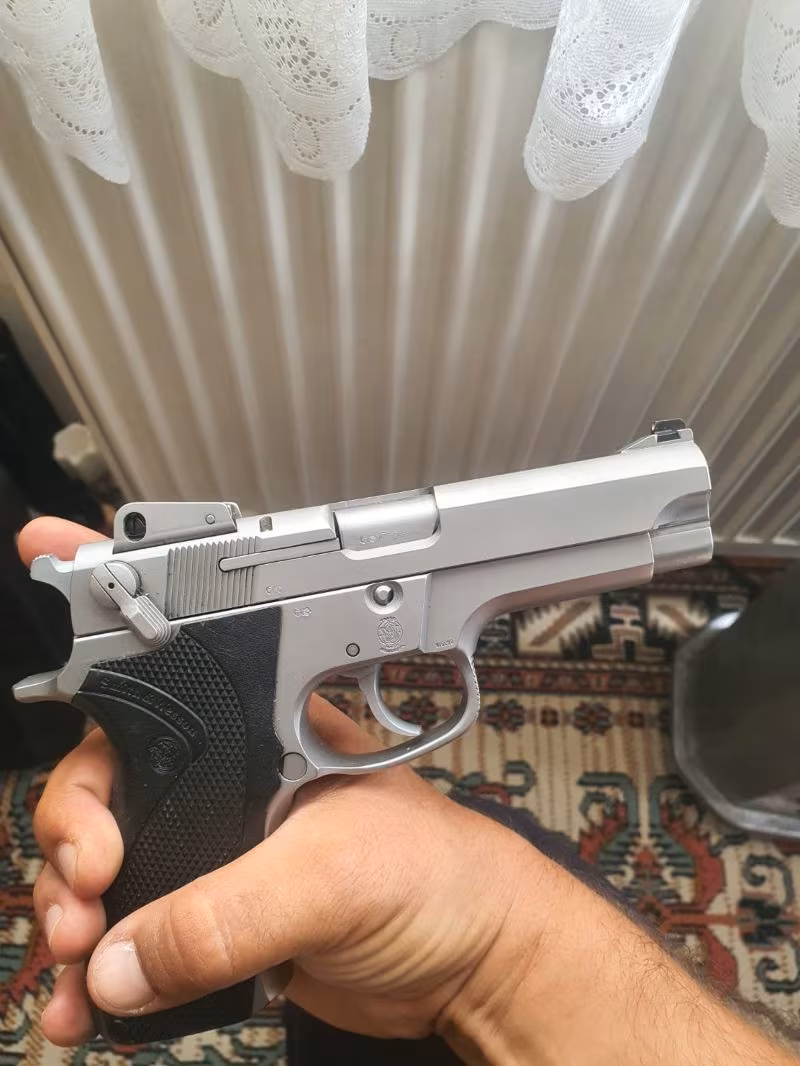EMEKLİ ASKERDEN TEMİZ SMİTH WESSON 5906