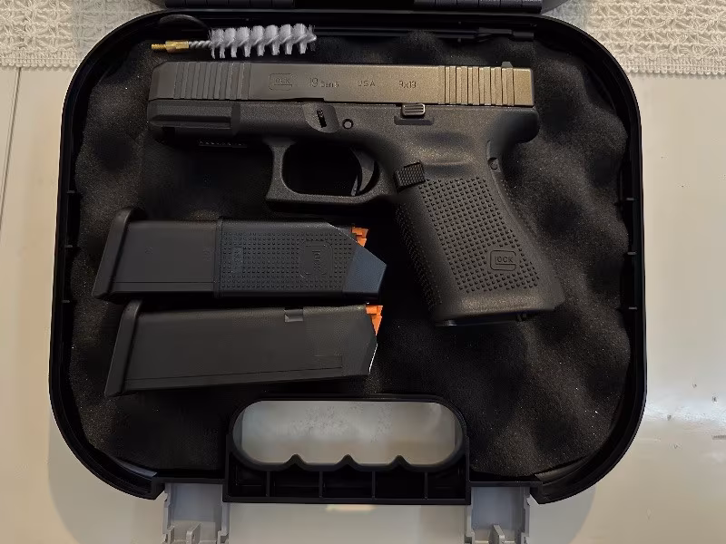 100. YIL TURK SERİ NO’LU GLOCK 19 GEN5 BAYRAKLI MODEL