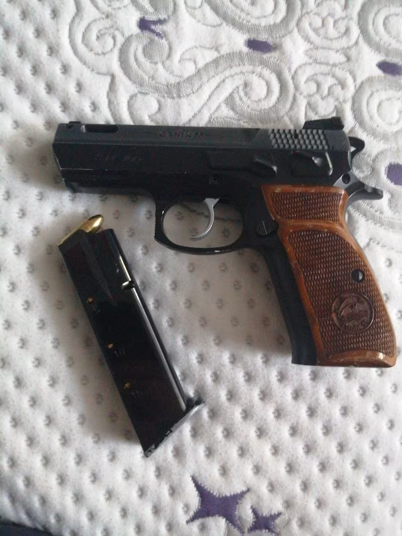 CANIK 55  S FC 100  COMPACT 15 +1