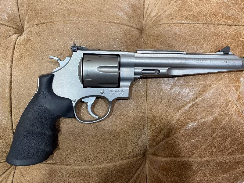 Smith Wesson 44 Magnum Performance Center