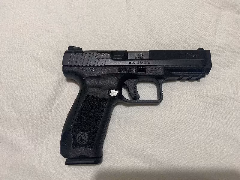 MKE FATURALI SIFIR AYARINDA CANİK TP9 SA.(Ruhsat süresi bitmek üzere olduğu için satıyorum)