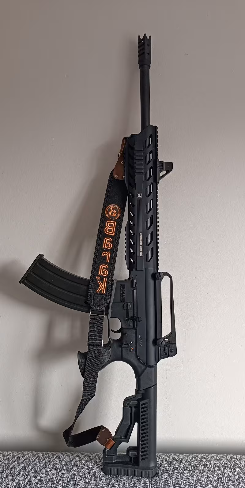 RUHSATLI,SIFIR AYARINDA,KUTUSUNDA,ÇOK AZ KULLANILAN BARAK BR-99 - 8.000 TL.