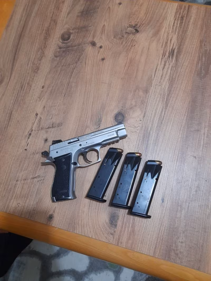 Satlık sarsılmaz k45 metal renk 6.500 tl