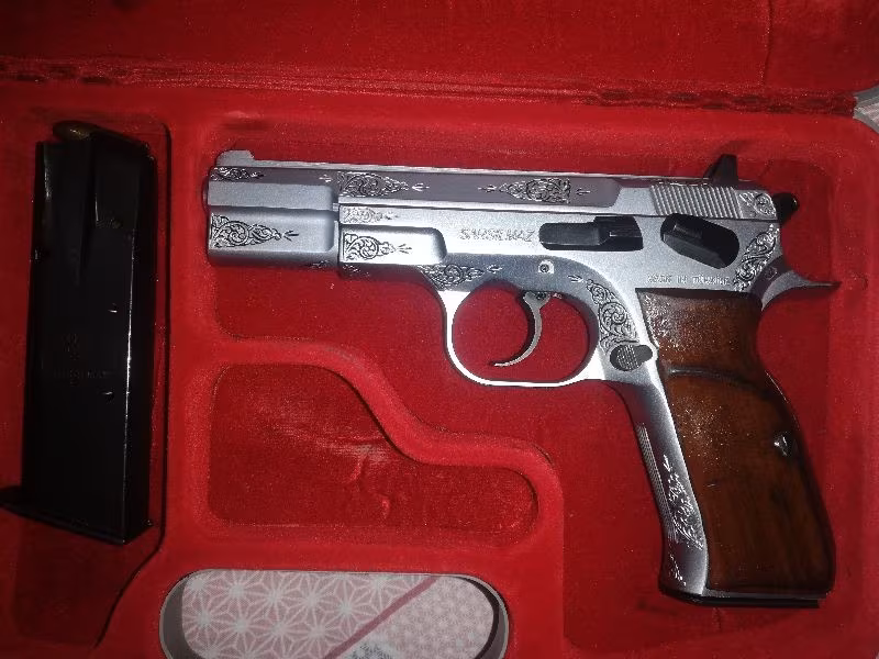 Sarsılmaz Kılınç 2000 light işlemeli