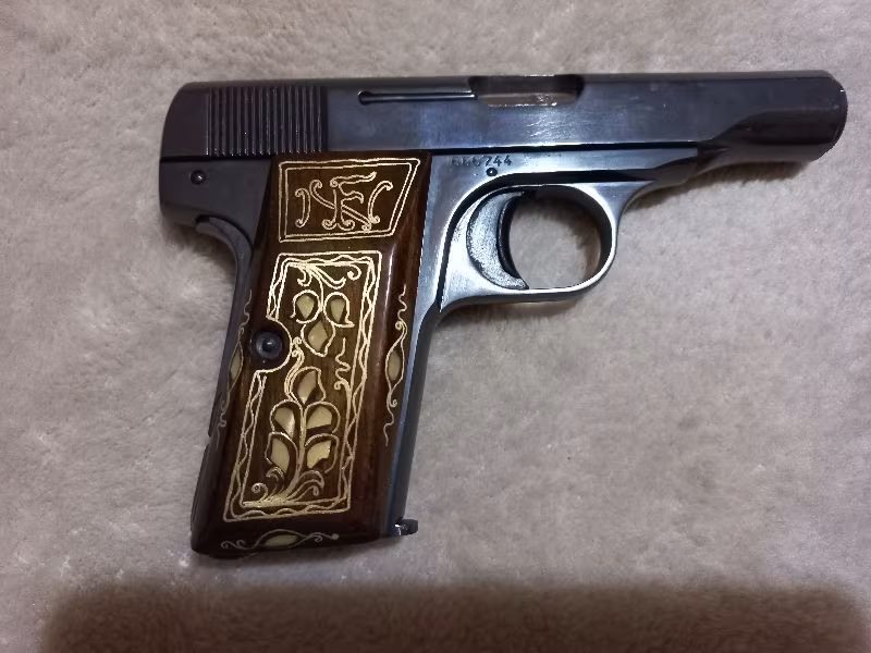 Emekli Astsubaydan satılık silah