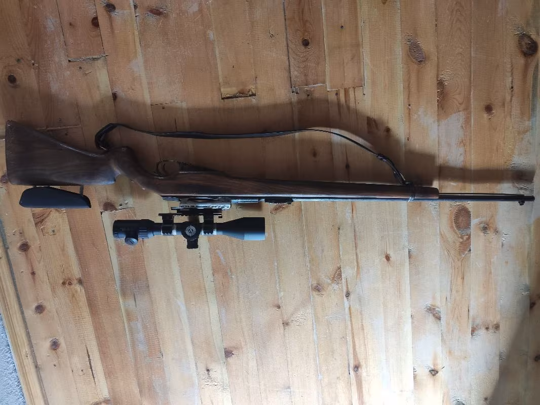 1897 mauser aktif kullanıma hazır dürbün üstünde