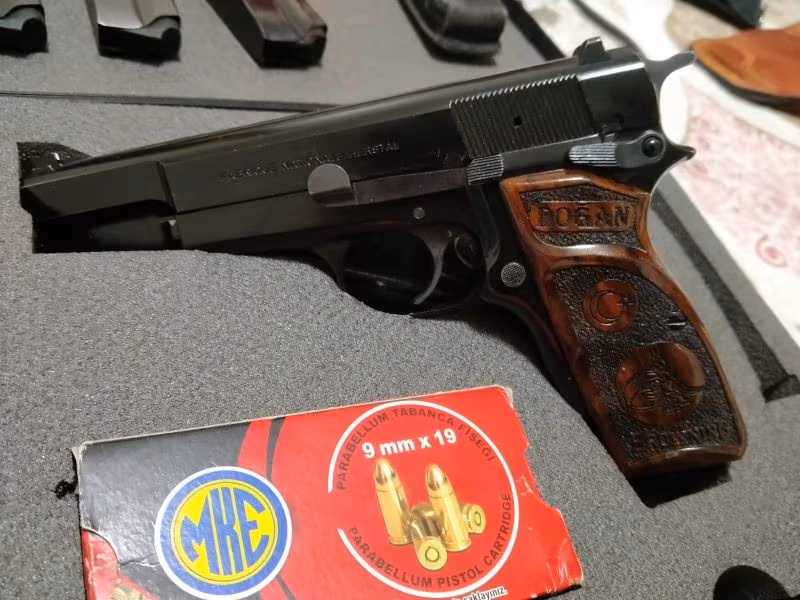 BROWNİNG HP MK3 KUTUSUNDA 3 jarjorlı 2 el sıfır gibi