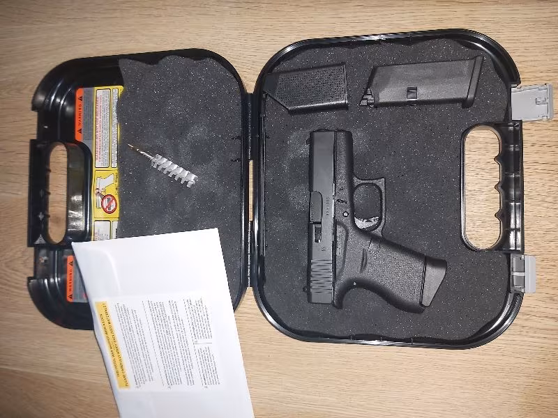 Sürgüsü dahi cekilmemistir.Kutusundan çikarilmadi.Glock Gen 43