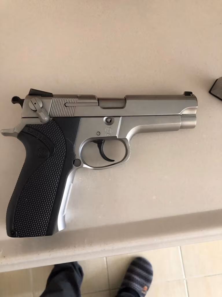 İLK SAHİBİNDEN SMİTH WESSON