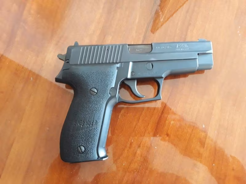 Sahibinden temiz taşıma ruhsatlı sig sauer p226