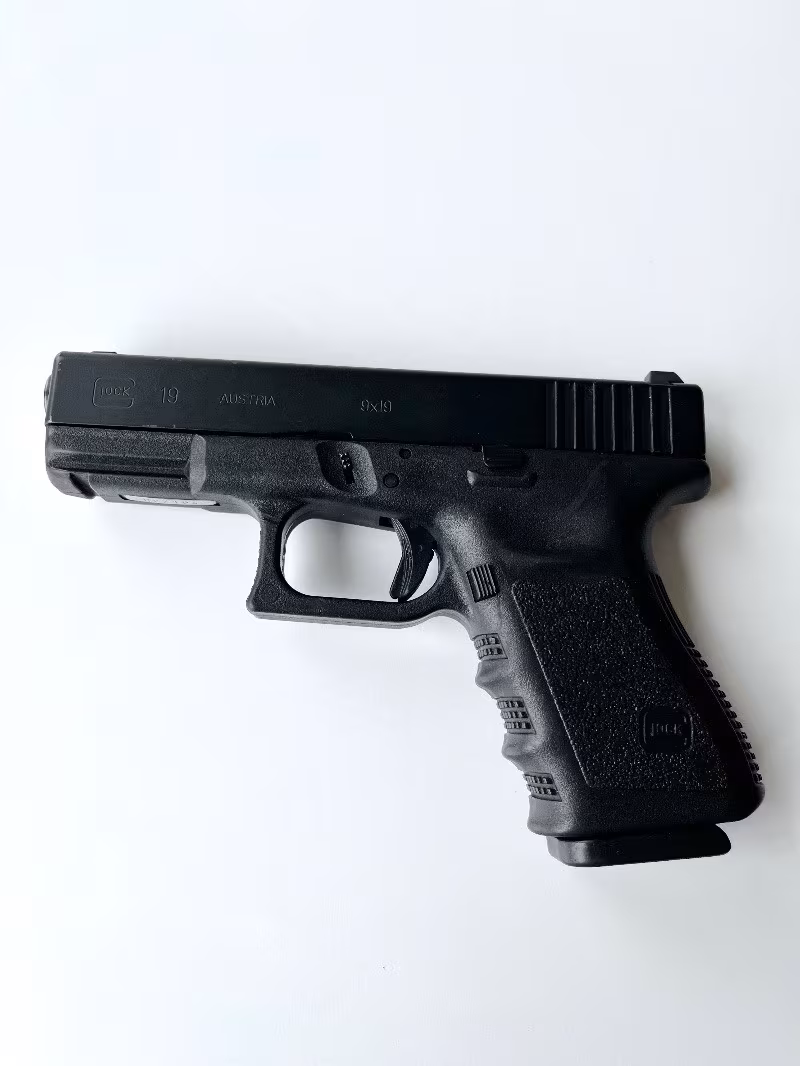 Askerden ikinci el çok temiz Glock 19