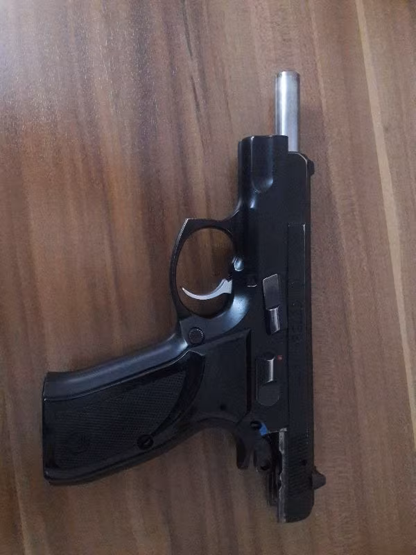 Emekli Polisten CZ-75B