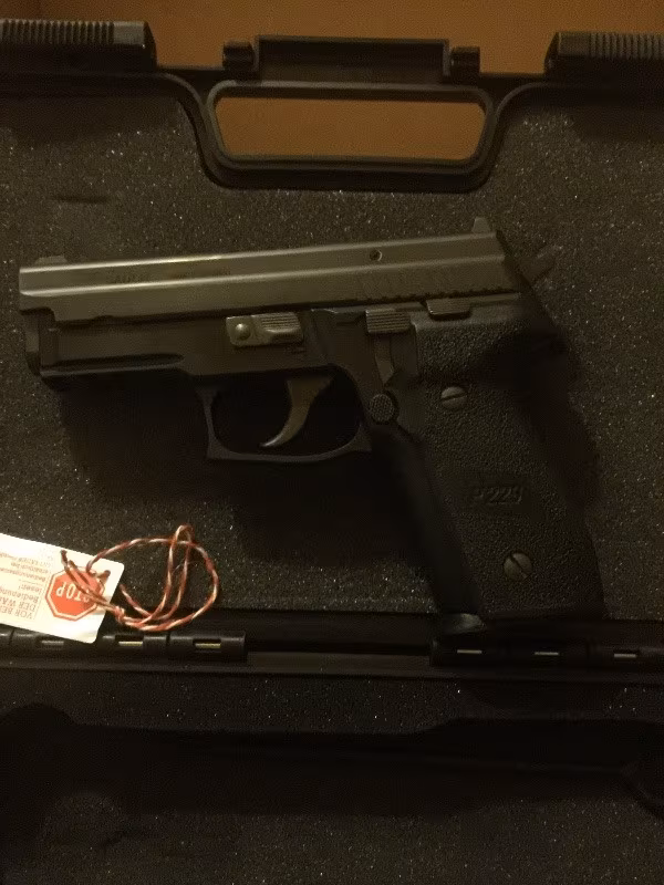 Emekli Kamu Memurundan Sıfır Sig Sauer P229