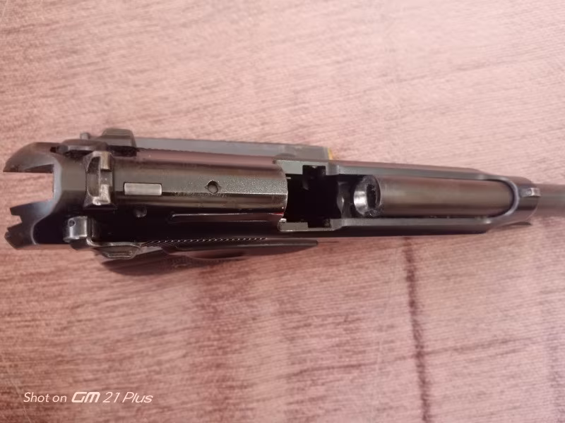 Emekli Polisten Beretta Fs92