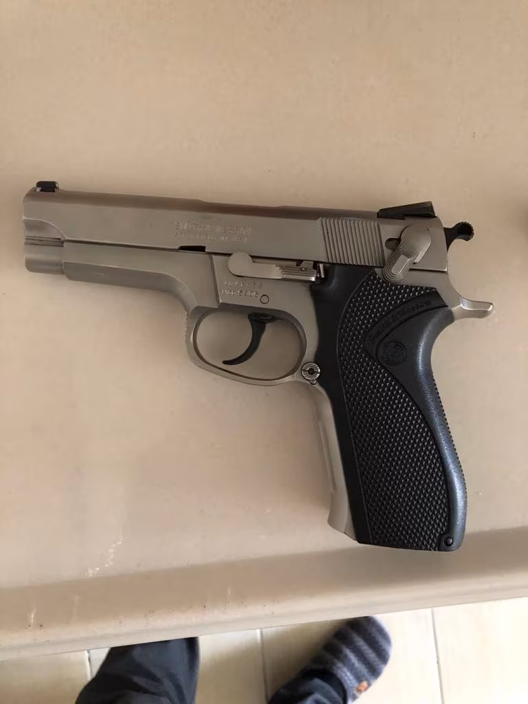 İLK SAHİBİNDEN SMİTH WESSON