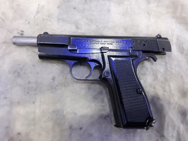 Memurdan temiz Belçika Browning 14'lü