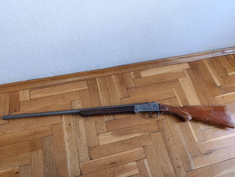 Antika Beretta tüfek