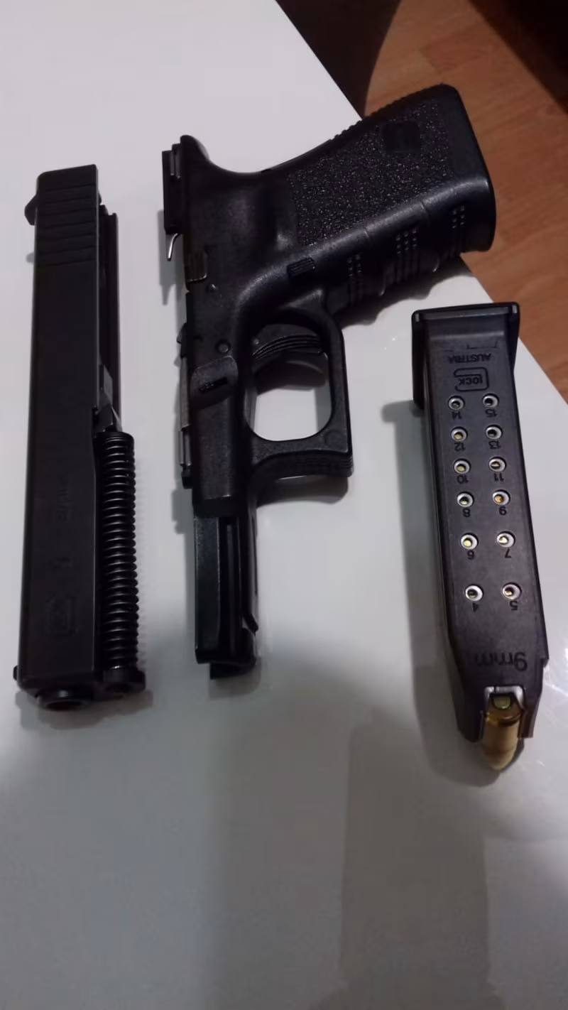 GLOCK 19 KİLİTLİ NADİR BULUNAN