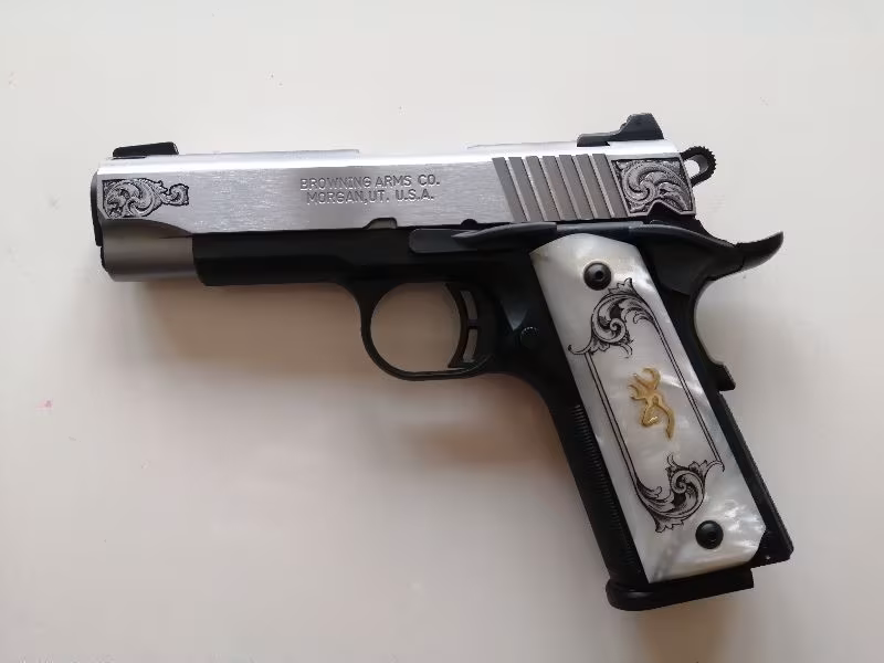 BROWNING 1911-380 MEDALLION STAINLESS ENGRAVED/COMPACT