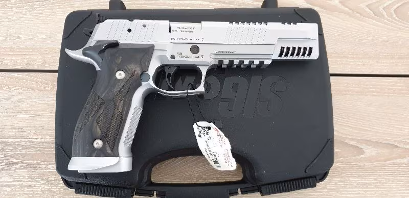 SİG SAUER P-226 X-SIX SKELETON