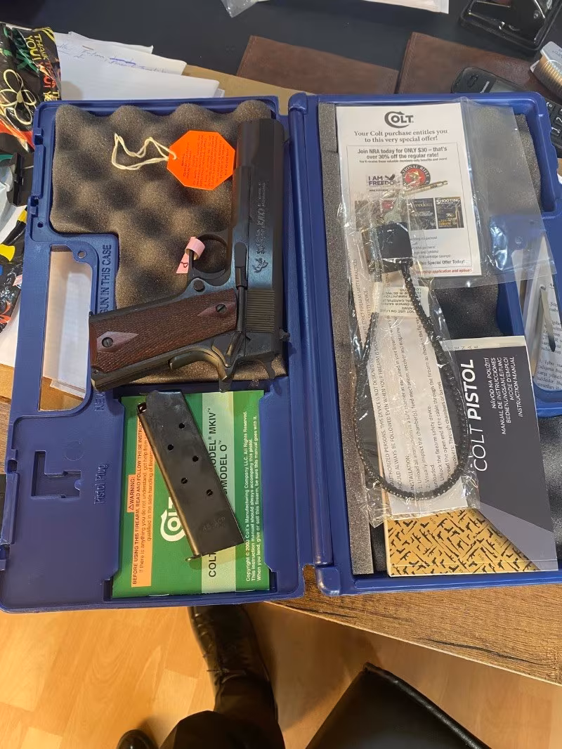 Sıfır kutusunda colt 1911