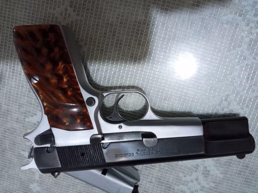 Belçika brovning emekli polis memurundan orjinal