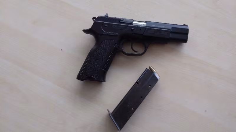 sarsılmaz kılıç 2000