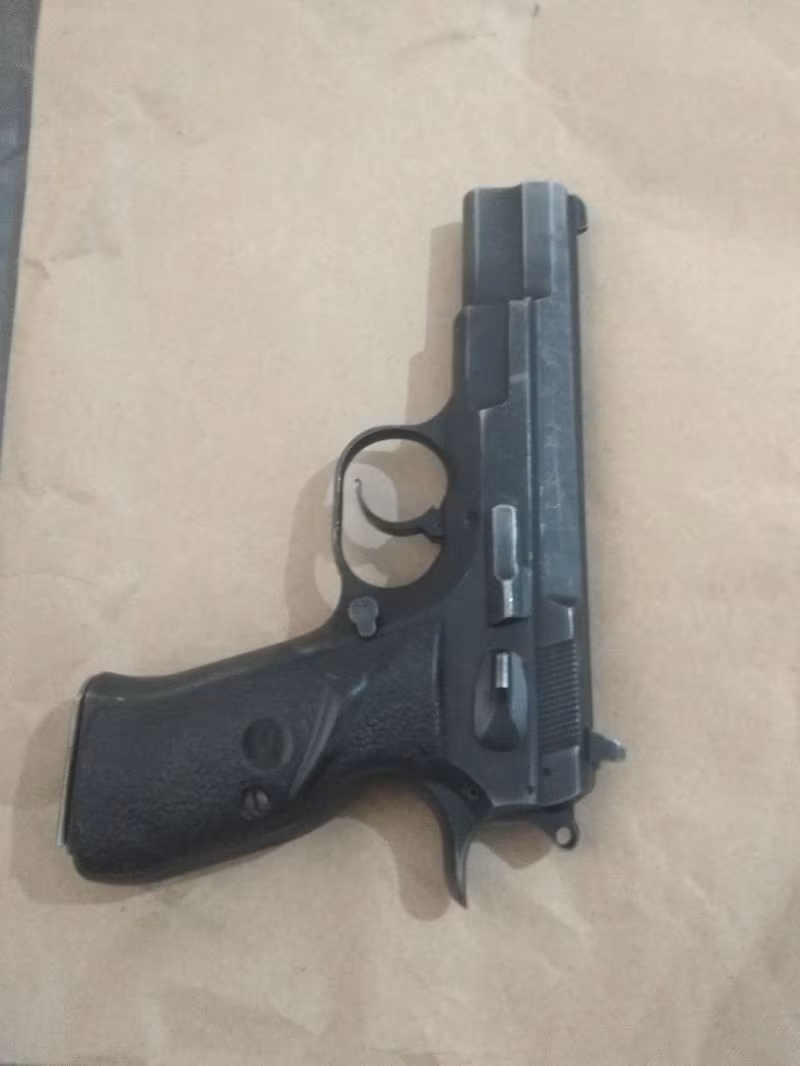 Emekli polisten sarsılmaz kılınç 2000 light