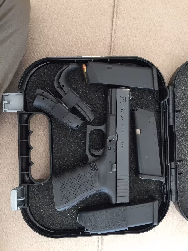 GLOCK 19 C GEN 4 ( POLİS MEMURUNDAN )
