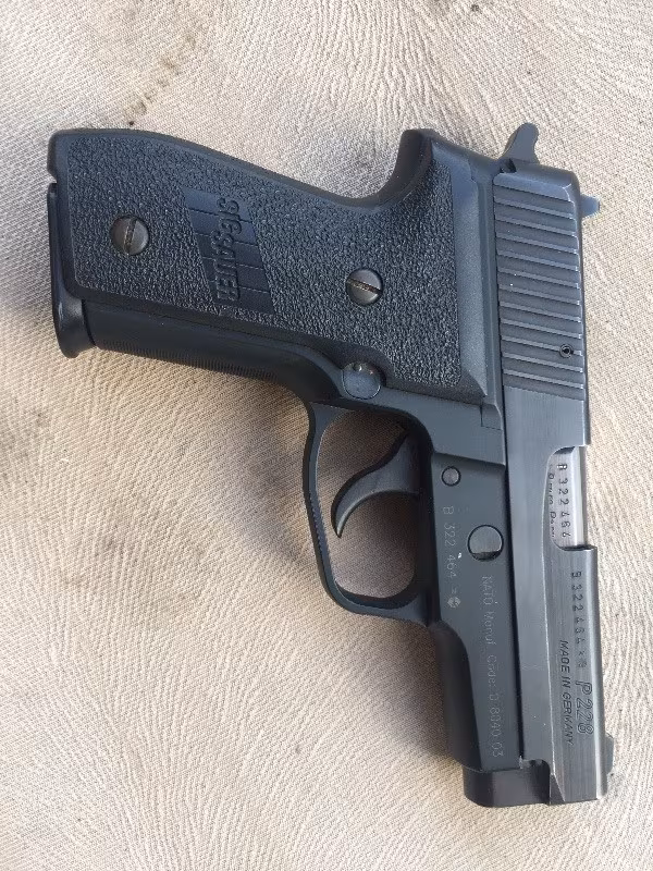 İlk sahibinden P 228 Sig Sauer