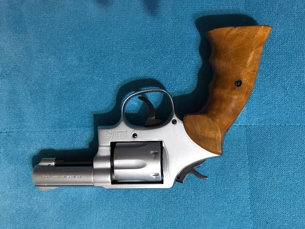 Ruhsatlı Çook temiz smith wesson 38 cal.