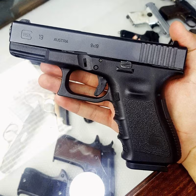 RUHSAT SAHİBİNDEN TERTEMİZ GLOCK19